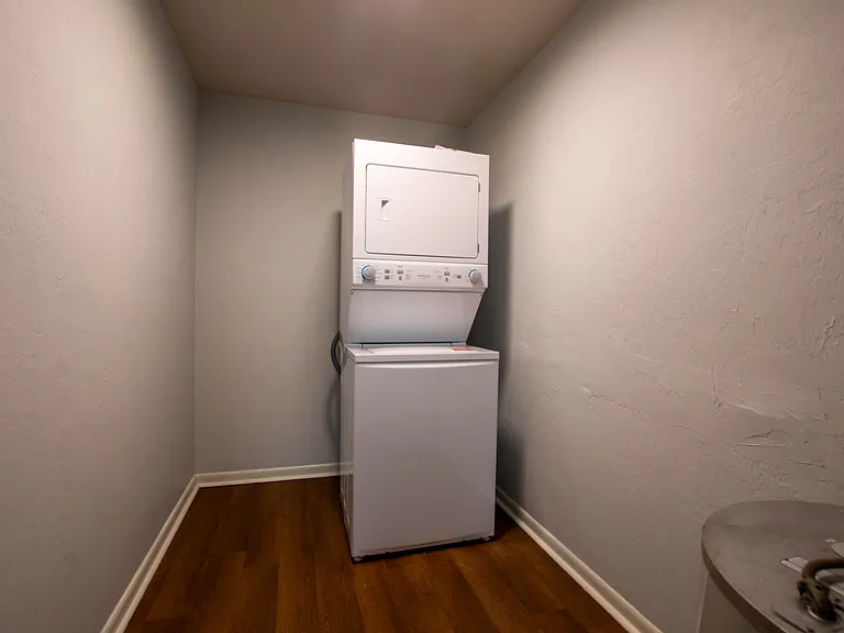 2351 SW 32nd Pl #1 — Photo 11