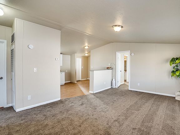 4th image of 5757 S Stewart Blvd