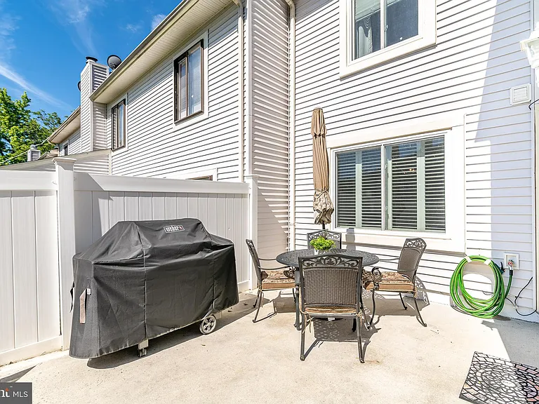 251 Fir Tree Ct — Photo 36