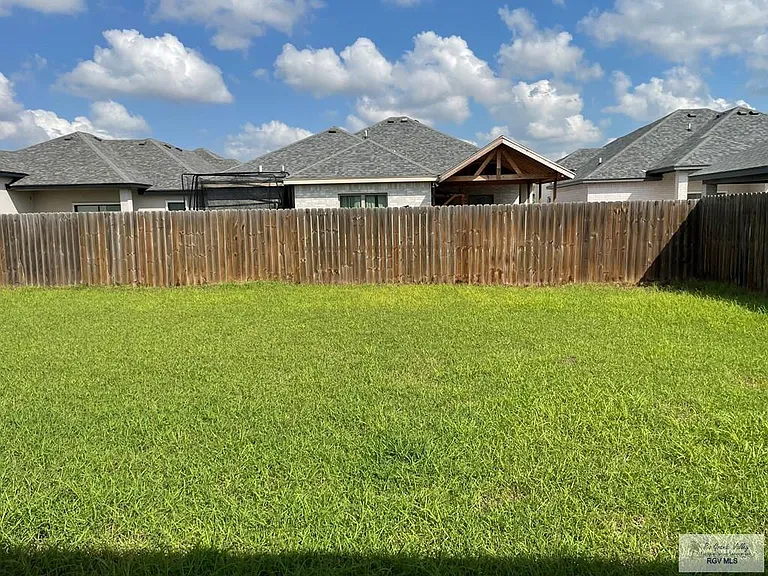 1821 Castillo St — Photo 32