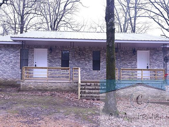 3rd image of 900 New Hope Ln APT A