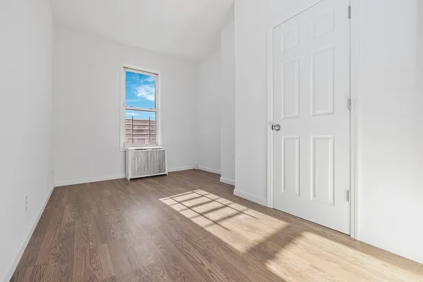 Rented by Compass | media 5