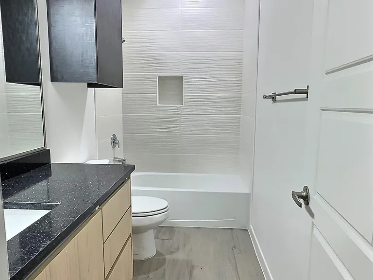 3912 Ventura Ave #1 — Photo 10
