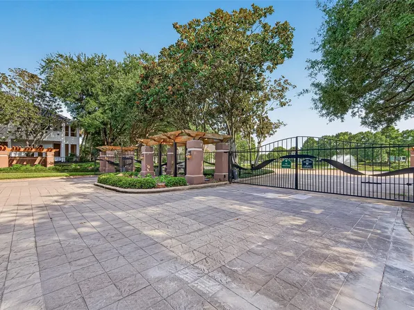 63 Harbor View Dr