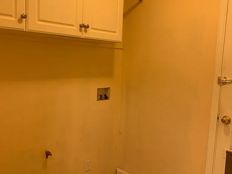 2088 Marilyn Dr — Photo 23