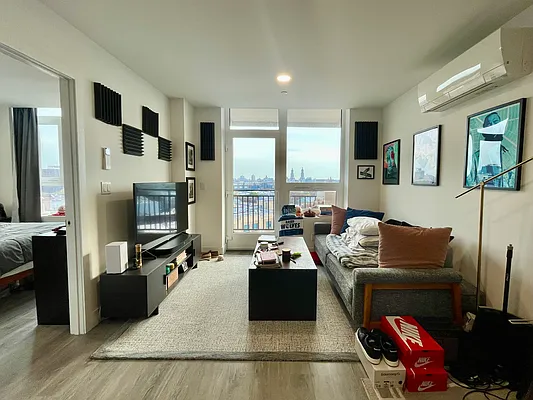 Rented by Oxford Property Group | media 13