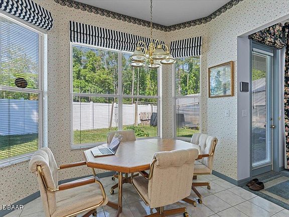 4th image of 5 Greenvale Dr