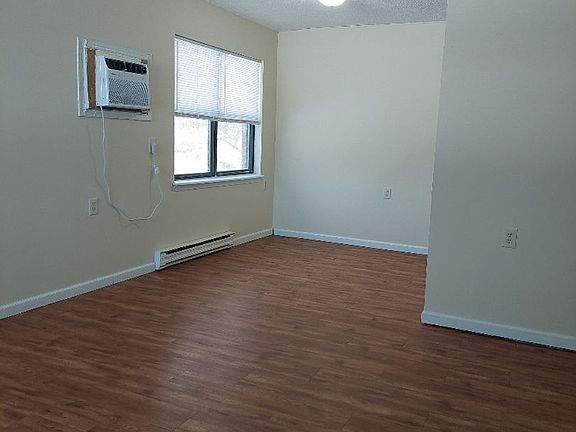 3rd image of 200 Church St #40