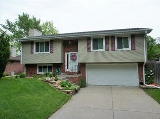5900 S 50th St, Lincoln, NE 68516