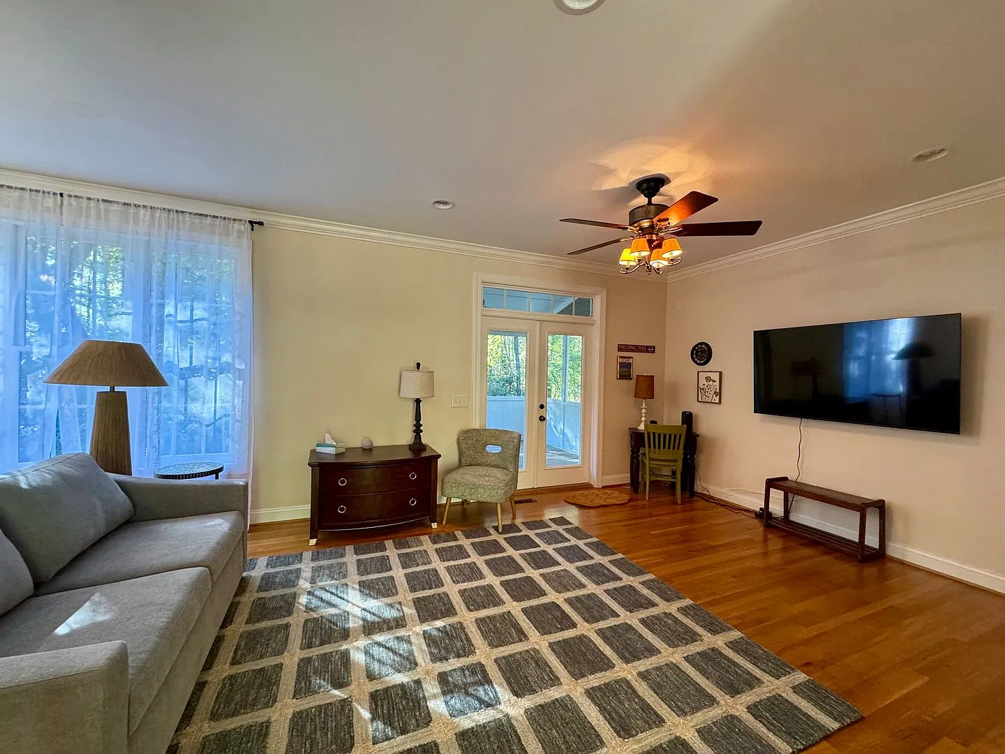 Welcome to 110 Ruth St! — Photo 4
