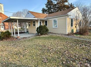 195 N Page St, Nauvoo, IL 62354