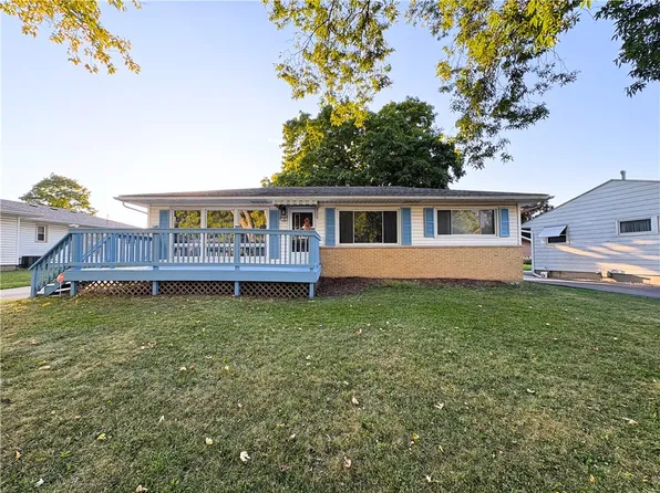 93 Colorado Dr, Decatur, IL 62526