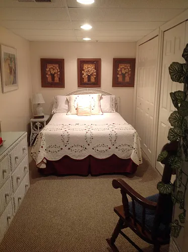 32 Bristol Ct Photo 1