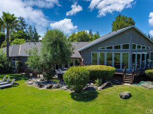 6190 Country Club Pl, Merced, CA 95340