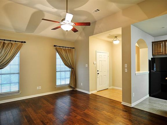 3rd image of 3075 Willow Grove Blvd APT 404