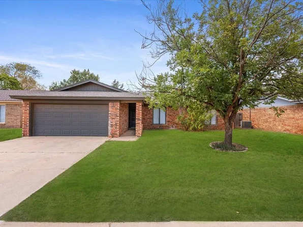 5534 1st St, Lubbock, TX 79416