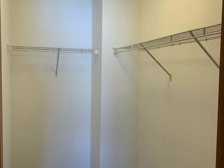 6824 Meadow Grass Ln S — Photo 11