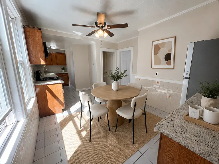 15 Phillips St #2 — Photo 8