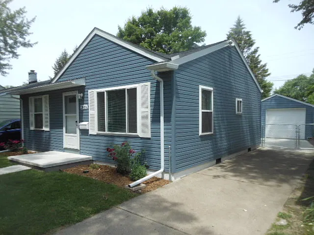 2005 Ardmore Dr