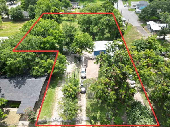 217 & 209 Fleming St, Richmond, TX 77469