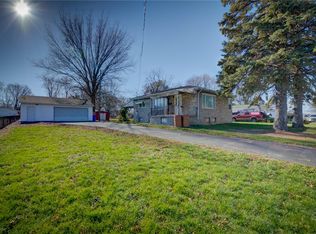 2499 E Logan St, Decatur, IL 62526