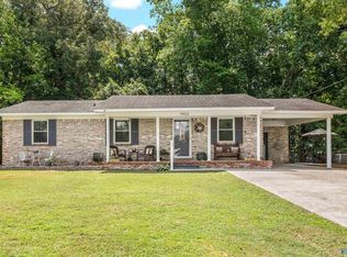 1902 Woodview Cir SW, Hartselle, AL 35640