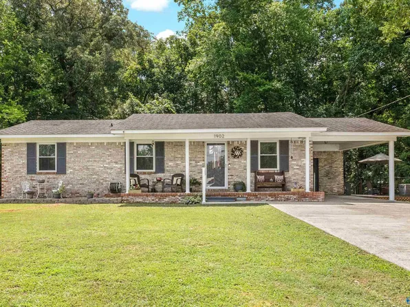1902 Woodview Cir SW, Hartselle, AL 35640