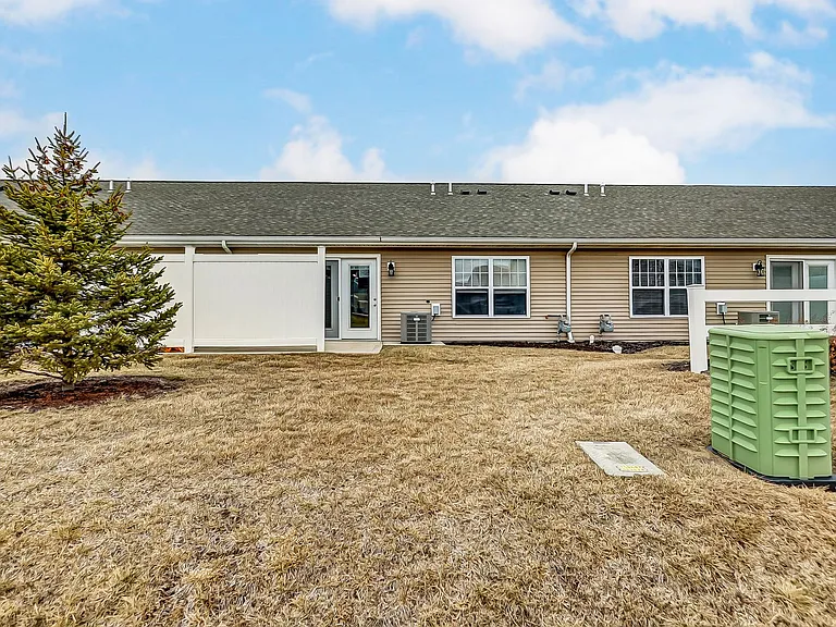 7080 Triumph Ln #9 — Photo 36