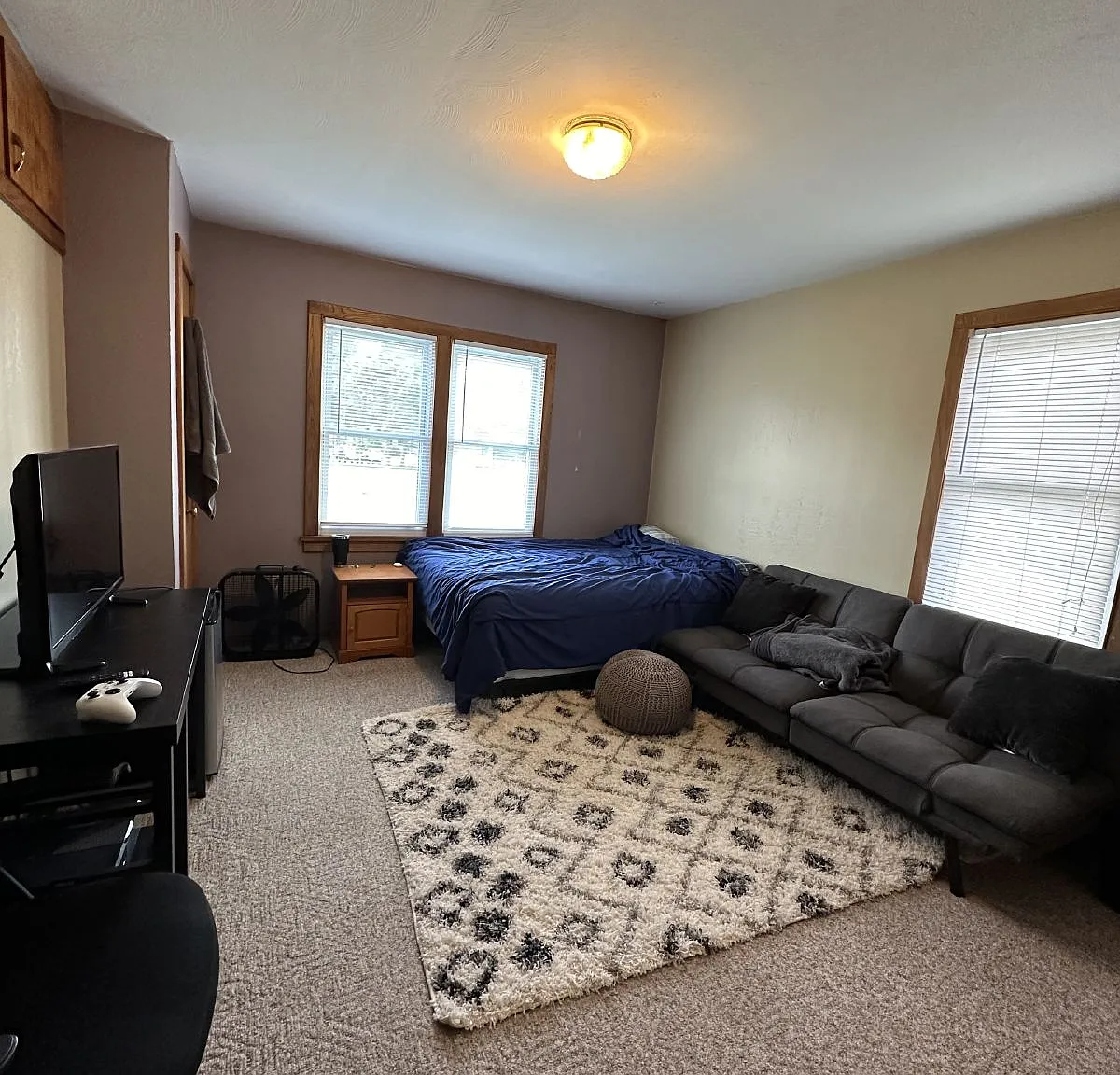 4 bed, 2.0 bath, 1820 sqft, $550 — Photo 4