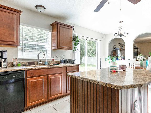 3rd image of 1953 Thorngate Ln