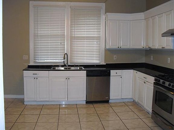 5th image of 2519 N Roman St