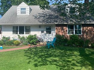 11 Orton Dr, East Northport, NY