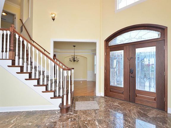 2nd image of 163 Plantation Dr