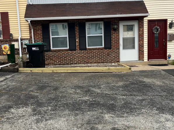 5 Margit Ln, Wilmington, DE 19810