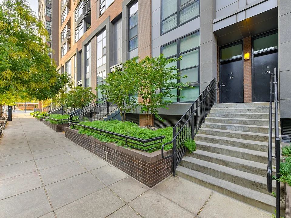 Affinity at 2M Street