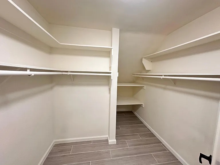 1916 Selby Ave #2 — Photo 14