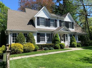 1250 Post Rd, Scarsdale, NY 10583