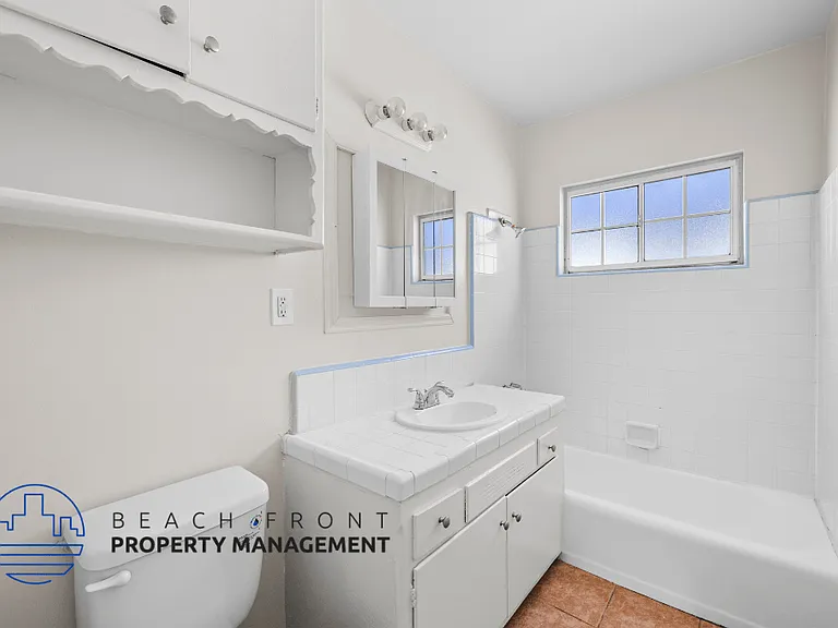 2126-2130 W. El Segundo Blvd. — Photo 21