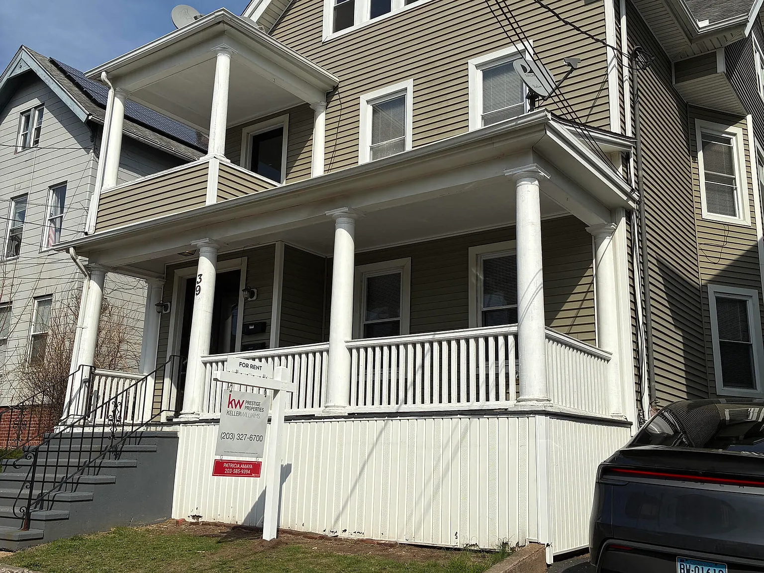3 bed, 1.0 bath, 2863 sqft, $2,000 — Photo 1