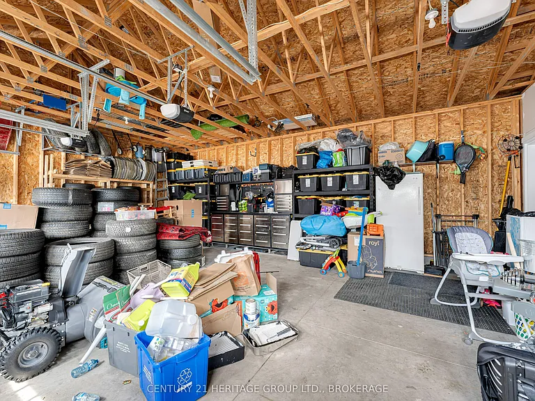 90 Aragon Rd — Photo 47