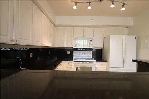 4836 N State Road 7 #5207 Photo 1