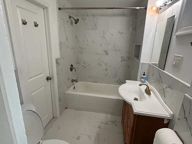 4209 Baltimore Ave #1R — Photo 3