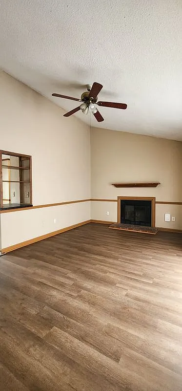 2 bed, 2.0 bath, 1150 sqft, $950 — Photo 1