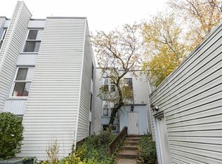 1667 Cedarwood Dr APT 306, Westlake, OH 44145