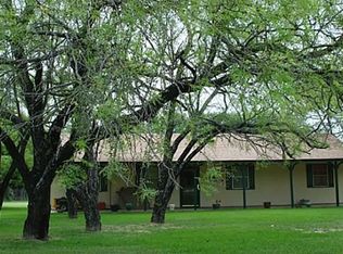 220 Mockingbird Mdws, Burleson, TX 76028