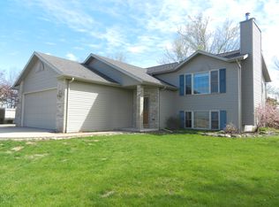 4467 Oreilly Rd, Omro, WI 54963