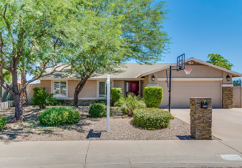 1st image of 3460 E Windrose Dr