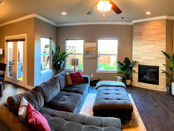 Enjoy this open floor plan that looks out to the backyard with an unobstructed view.