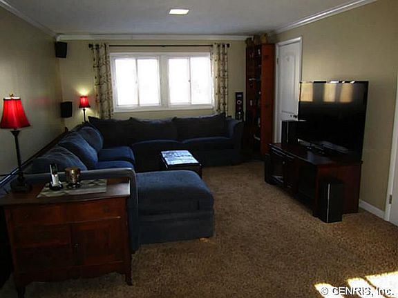 5th image of 14 Sandy Hill Dr