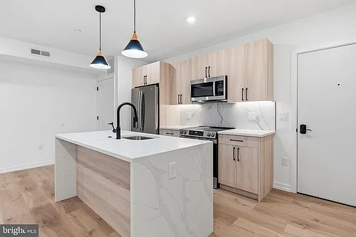 208 Vine St #3C Photo 1